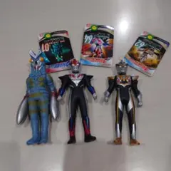 3体セット　バルタン星人、ウルトラマンルーブ、ウルトラマングルーブ