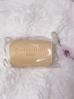 momo スクイーズ　ロールケーキ