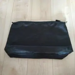 トラベルポーチ