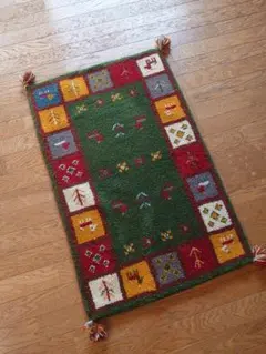 ペルシャ絨毯 ラグ