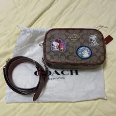 COACH スヌーピー パッチ ショルダーバッグ