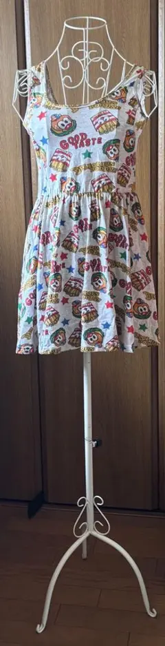 個性的　原宿系　ポップな柄　ワンピース