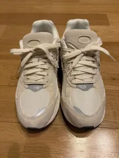 New Balance 2002R スニーカーのサムネイル