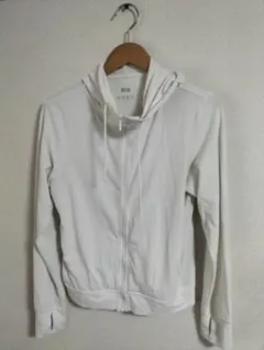 Item thumbnail for item 17799332-f393-4b28-8a78-98740b2e5b15