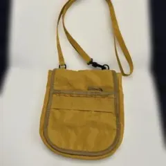 ポシェット/19✖️21㎝　黄土色／ウエストポーチにも変身可能