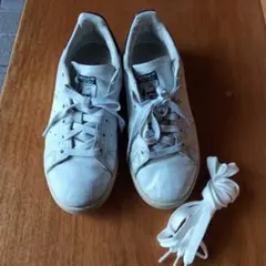 adidas Stan Smith ホワイトレザー スニーカー