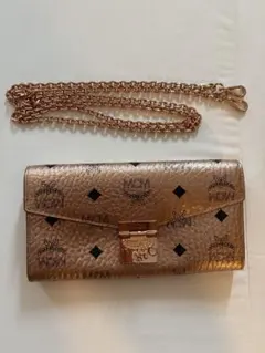 ⚠️お値下げ依頼承ります⚠️MCM 【ピンクゴールド】チェーン付き 長財布 ウォレッのサムネイル