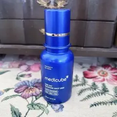 メディキューブ medicube ゼロ毛穴エクソソームショット2000のサムネイル