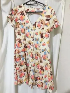 【美品】アメコミ柄ロンパースワンピ