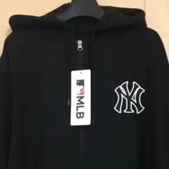 新品　MLB ニューヨーク　ヤンキース　ロゴ刺繍　スウェット　パーカー