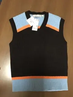 UNIQLO×MARNI レディースサイズM 未使用　ニットベスト