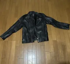 黒 ライダースジャケット