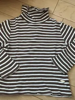 petit mainストライプハイネックセーター