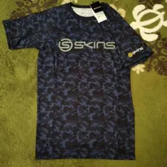 未使用　SKINS トレーニングシャツ　半袖 Ｏのサムネイル