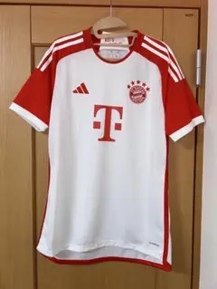 (新品)バイエルン・ミュンヘン サッカーユニフォーム　Mサイズ