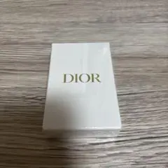 Dior トランプ ノベルティ