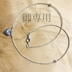 カレンシルバー パドゥア刻印ビーズとハートトップのネックレス - メルカリ
