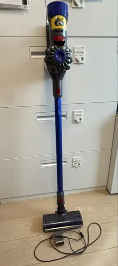 ダイソン スティッククリーナー 本体　ジャンク ジャンク品】Dyson スティッククリーナー 本体 各種アタッチメント付き