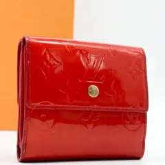LOUIS VUITTON モノグラム ヴェルニ 二つ折り財布 レッド エナメルのサムネイル