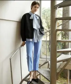 Mila Owen センタープレス後ゴムテーパードパンツ