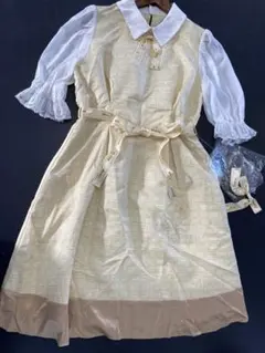 新品タグ付き★アクシーズファム★明治チョココラボ半袖ひざ丈ワンピース クリーム