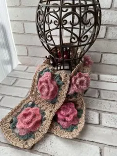 【ハンドメイド】モチーフ編み☆グラニースクエア☆マフラー☆薔薇☆(1219)PP