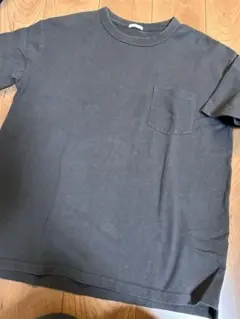 GU ダークグレー クルーネック Tシャツ ポケット付き