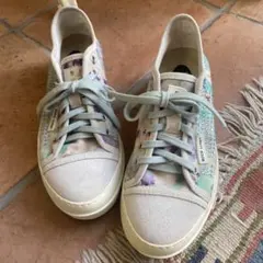 厚底スニーカーのサムネイル