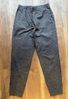 ユニクロ UNIQLO ウルトラストレッチアクティブジョガーパンツ M