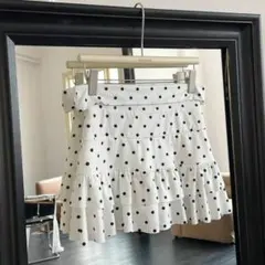 ドット　フリルスカート 白　インパン付き　Sサイズ