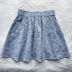 ワールド⭐︎キューティーブロンド⭐︎花柄 フレアミニスカート❤️ウエストゴム ❤️ブルーのサムネイル