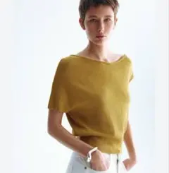H&M マスタードイエロー ファインニット 半袖トップスのサムネイル