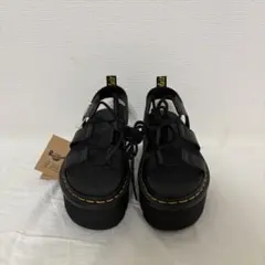 Dr. Martens サンダルのサムネイル