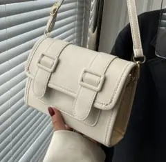 ミニ ミニマリスト バックルデコレーション フラップ スクエアバッグSHEIN