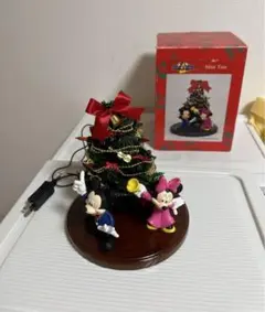 ディズニー、ミッキーミニーのフィギュアのクリスマスツリー