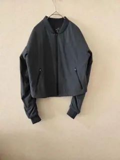 美品　NIKE ナイキジャケット　中綿　軽量　モスグリーン系 MA‐1M