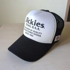Dickies ディッキーズ メッシュキャップ ロゴ ブラック×ホワイトのサムネイル