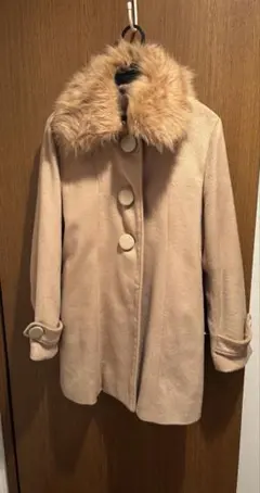 ベージュのファーコート　Lサイズ　ファーは取外し可能