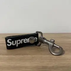 Supreme New Era Cap Keychain Black 激レア - メルカリ