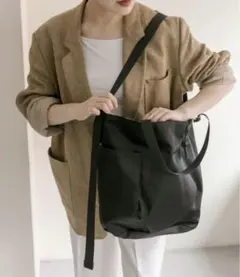 アジャスタートートバッグ　イアパピヨネ