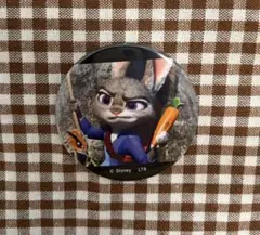 ズートピア2 オーマイカフェ　ビッグ缶バッジ　ジュディ