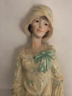 A. Belcari 　オーロベルカリ　陶器置物　アンティーク　雑貨　女性像 2026年最新】A Belcariの人気アイテム - メルカリ