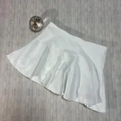 ZARA ホワイト フレアスカショーパン　L