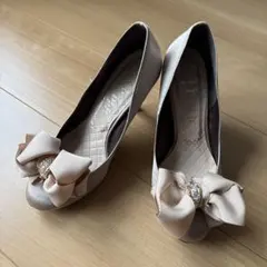 Metal Rouge ベージュ リボン ハイヒールパンプス 22.0