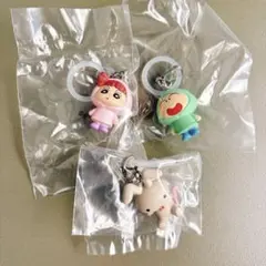 クレヨンしんちゃん 2めじるしアクセサリー　　　　3つセット