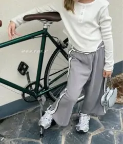 韓国子供服 新品未使用 poisson サイドラインパンツ　パンツ