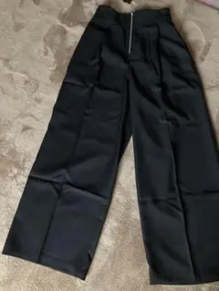 新品　未使用ハイウエストジップアップワイドパンツのサムネイル