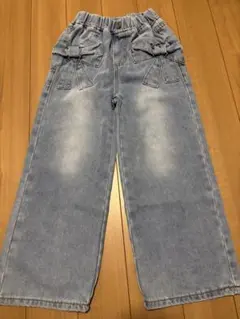 デニムパンツ