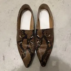 値下げ【新品】Maison Margiela ポインテッドトゥパイソンローファーのサムネイル