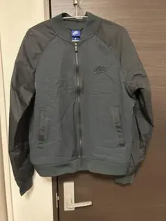 ナイロンジャケット